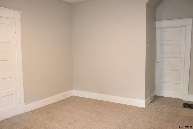 1535 N 32 Street, Lincoln, NE 68503