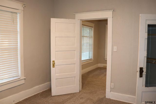 1535 N 32 Street, Lincoln, NE 68503