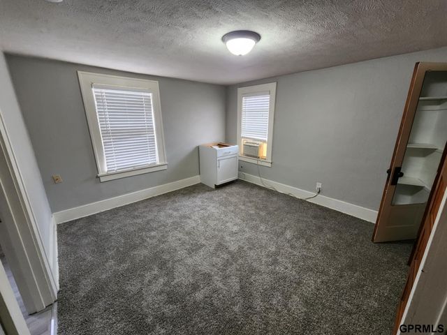 1535 N 32 Street, Lincoln, NE 68503