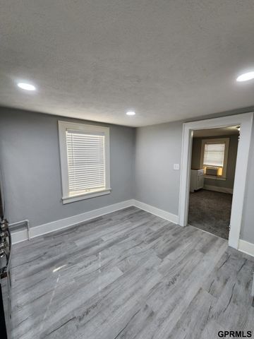 1535 N 32 Street, Lincoln, NE 68503