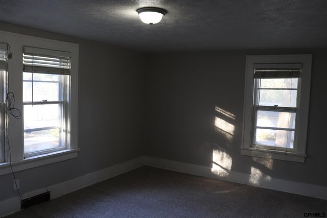 1535 N 32 Street, Lincoln, NE 68503