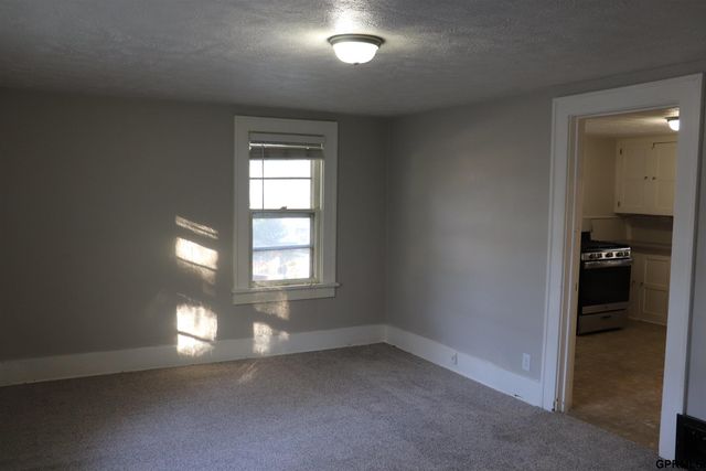 1535 N 32 Street, Lincoln, NE 68503