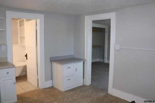 1535 N 32 Street, Lincoln, NE 68503