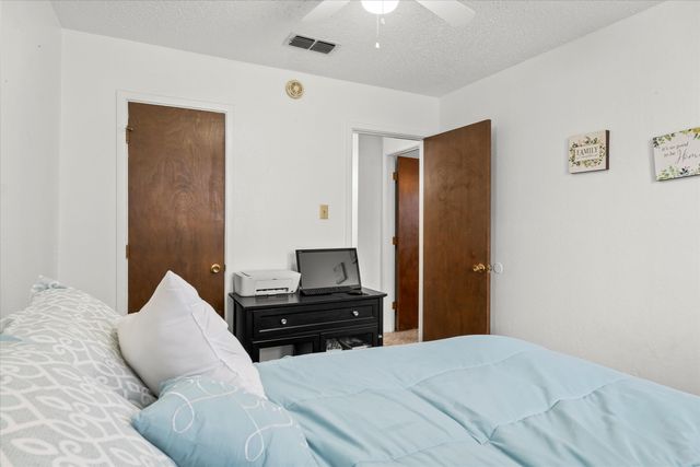 8106 Avenue V, Lubbock, TX 79423