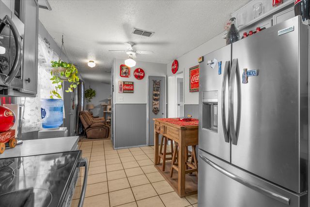 8106 Avenue V, Lubbock, TX 79423