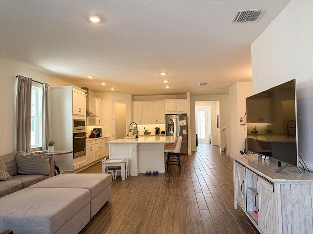 2260 JUNIPER BERRY DRIVE, Minneola, FL 34715