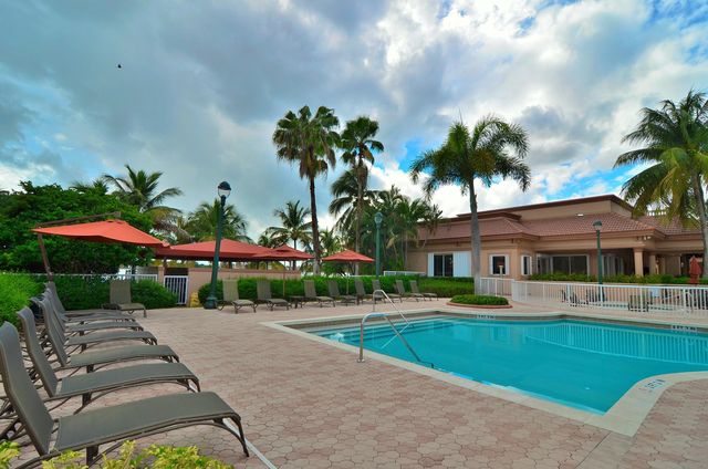 3241 SW 189th Avenue, Miramar, FL 33029