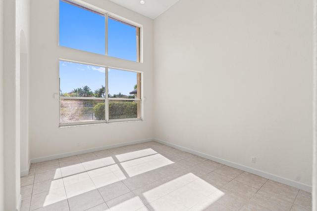 3241 SW 189th Avenue, Miramar, FL 33029