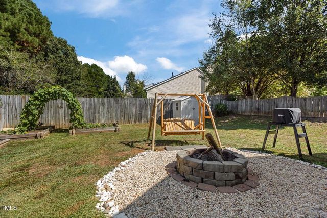 413 Hyannis Drive, Holly Springs, NC 27540