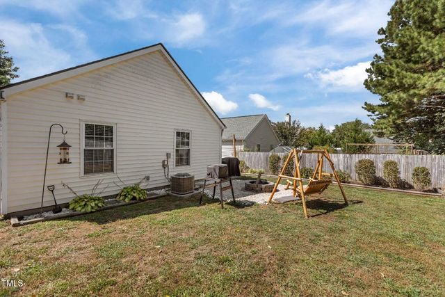 413 Hyannis Drive, Holly Springs, NC 27540