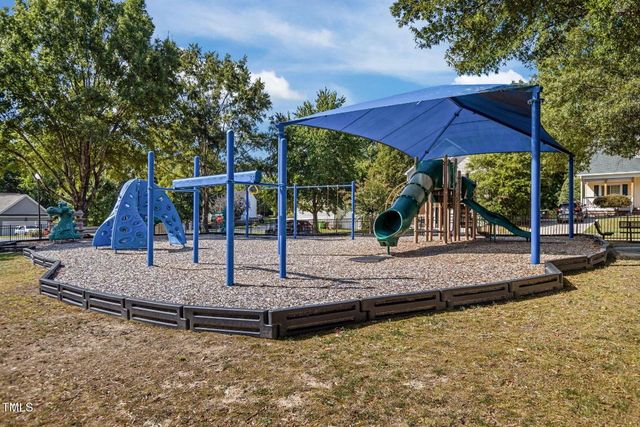 413 Hyannis Drive, Holly Springs, NC 27540