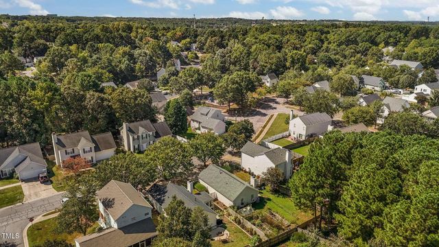 413 Hyannis Drive, Holly Springs, NC 27540