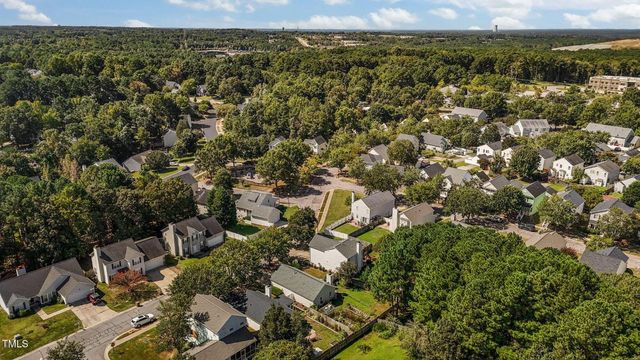 413 Hyannis Drive, Holly Springs, NC 27540