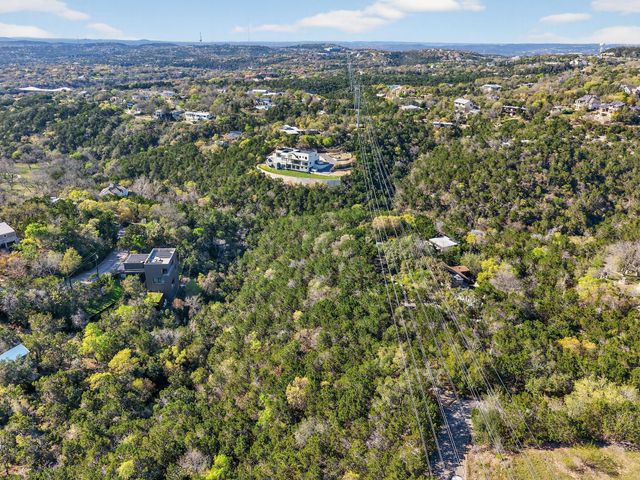 1 Jousting PL, Austin, TX 78746