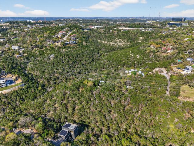 1 Jousting PL, Austin, TX 78746