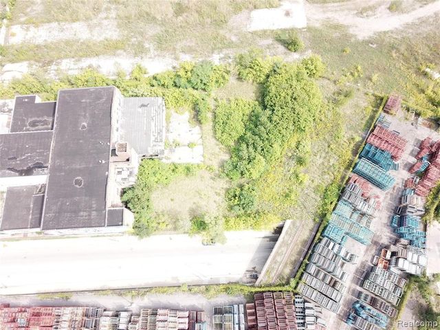 6200 Russell, Detroit, MI 48211