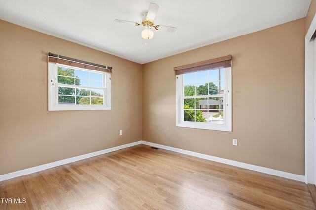 1005 Lake Street, Kingsport, TN 37660