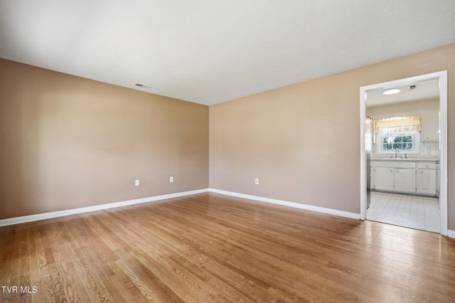 1005 Lake Street, Kingsport, TN 37660