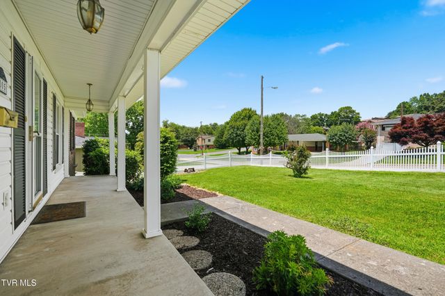 1005 Lake Street, Kingsport, TN 37660