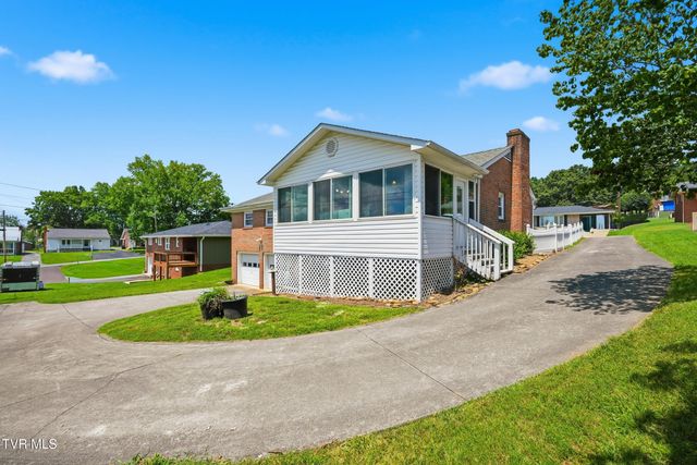 1005 Lake Street, Kingsport, TN 37660
