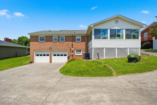 1005 Lake Street, Kingsport, TN 37660
