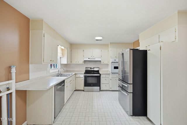 1005 Lake Street, Kingsport, TN 37660