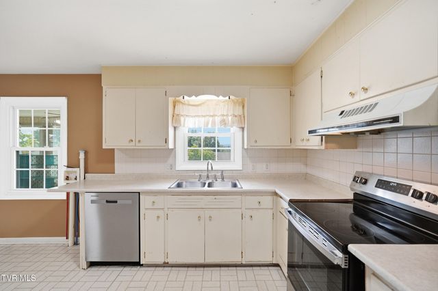 1005 Lake Street, Kingsport, TN 37660