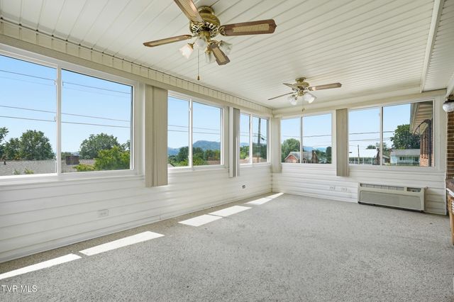 1005 Lake Street, Kingsport, TN 37660
