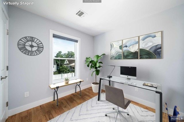 216 Roosevelt Avenue, Elmwood Park, NJ 07407
