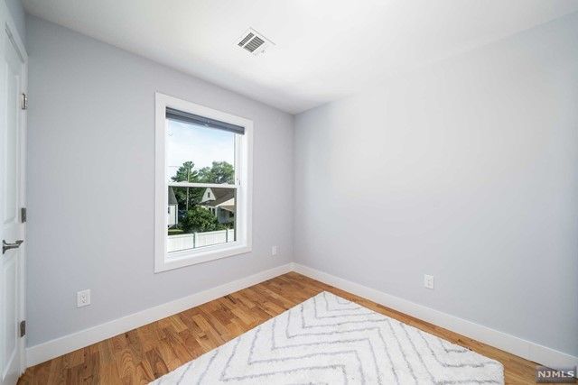 216 Roosevelt Avenue, Elmwood Park, NJ 07407
