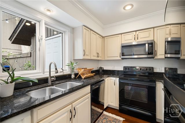 71 Brown Pelican Drive, Savannah, GA 31419