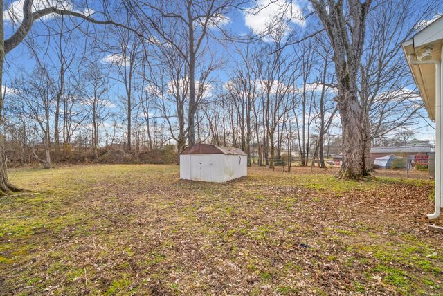 135 E St, Clarksville, TN 37042