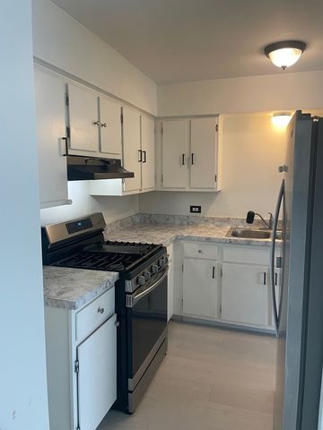 4921 W 109th Street 304, Oak Lawn, IL 60453