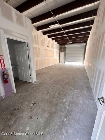 205 Coastal Lane, West Melbourne, FL 32904