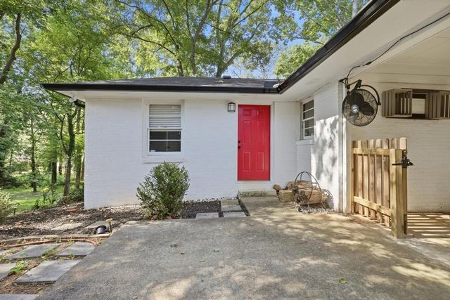 3523 Marcia Drive SE, Smyrna, GA 30082