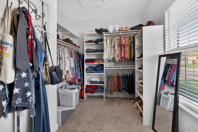 245 Oakshire Drive E, Glen Carbon, IL 62034