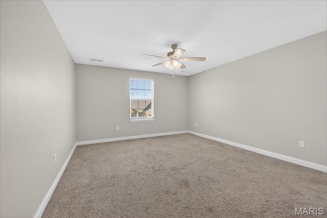 245 Oakshire Drive E, Glen Carbon, IL 62034