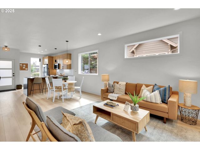 5773 S Kelly Ave, Portland, OR 97239