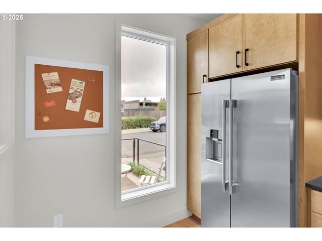 5773 S Kelly Ave, Portland, OR 97239