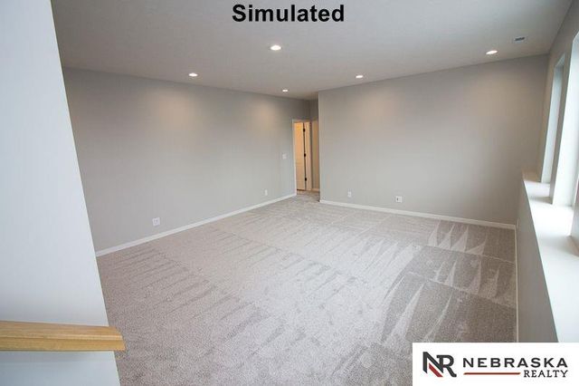 9400 Dalton Drive, Lincoln, NE 68516