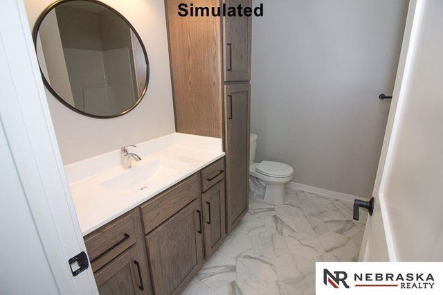 9400 Dalton Drive, Lincoln, NE 68516