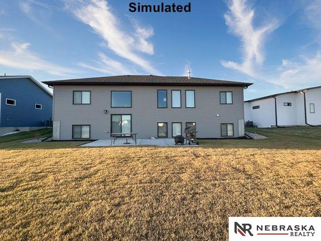 9400 Dalton Drive, Lincoln, NE 68516