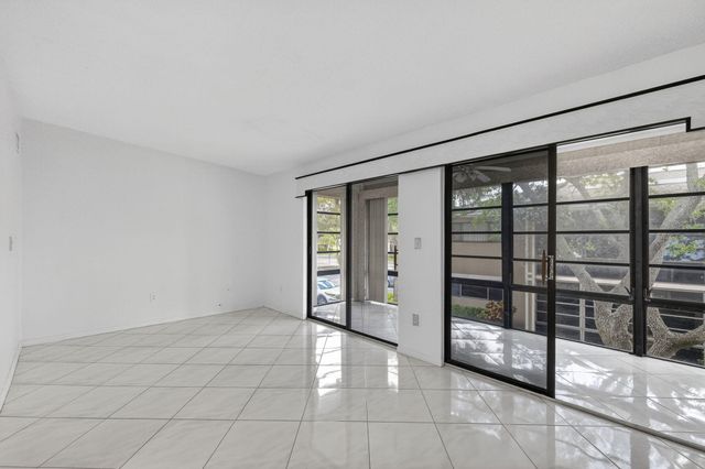 7648 Ashmont Circle 212, Tamarac, FL 33321