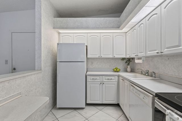 7648 Ashmont Circle 212, Tamarac, FL 33321