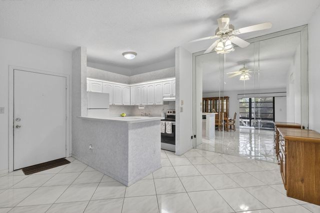 7648 Ashmont Circle 212, Tamarac, FL 33321