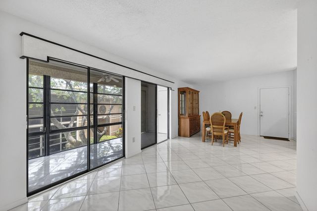 7648 Ashmont Circle 212, Tamarac, FL 33321