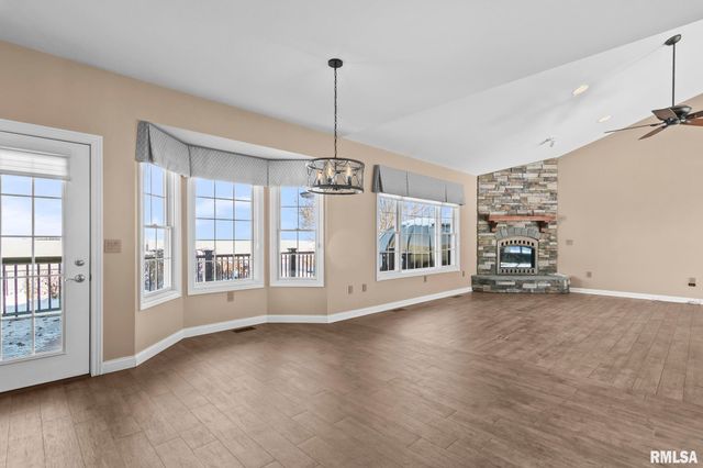 609 E Heights Avenue, Taylorville, IL 62568