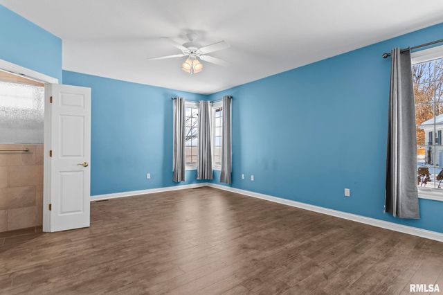 609 E Heights Avenue, Taylorville, IL 62568