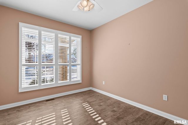 609 E Heights Avenue, Taylorville, IL 62568