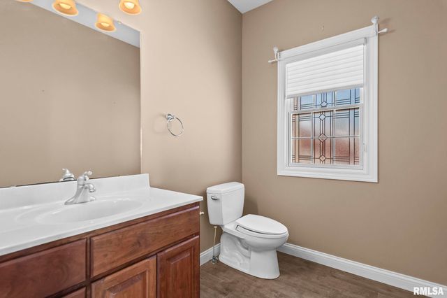 609 E Heights Avenue, Taylorville, IL 62568